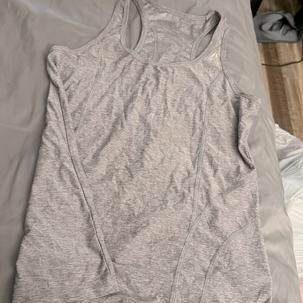 Reebok workout top